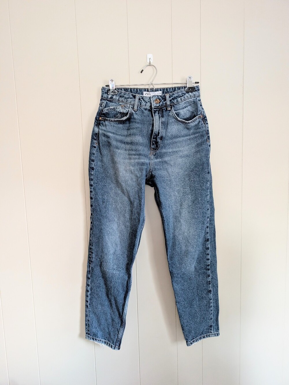 Zara Women's High Rise Mom Jeans Size 6